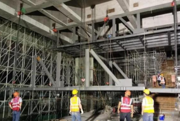 微型電動葫蘆和高空作業車助力豐臺火車站順利改建