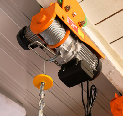 微型電動葫蘆使用不旋轉鋼絲繩還需要注意卷筒的旋向嗎